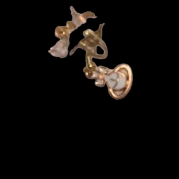 NWOT Nordstrom Gold and White Earrings rare GORGEOUS HOOK EARRINGS NWOT - Picture 2 of 4